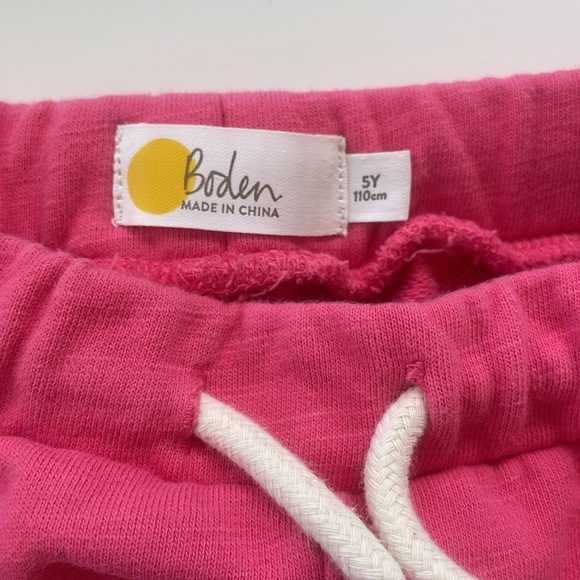 Boden Little Girls Pink Embroidered Pom Pom Trim French Terry Shorts Size 5Y - Picture 3 of 6